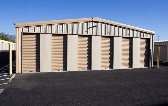 Outside Drive up access Small Storage units Speedway. Clean storage facilities Tucson.